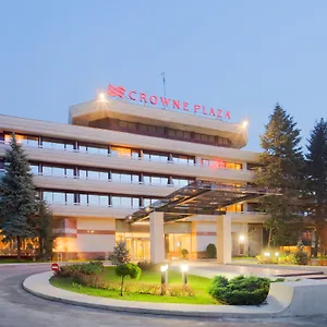 Crowne Plaza Hotel