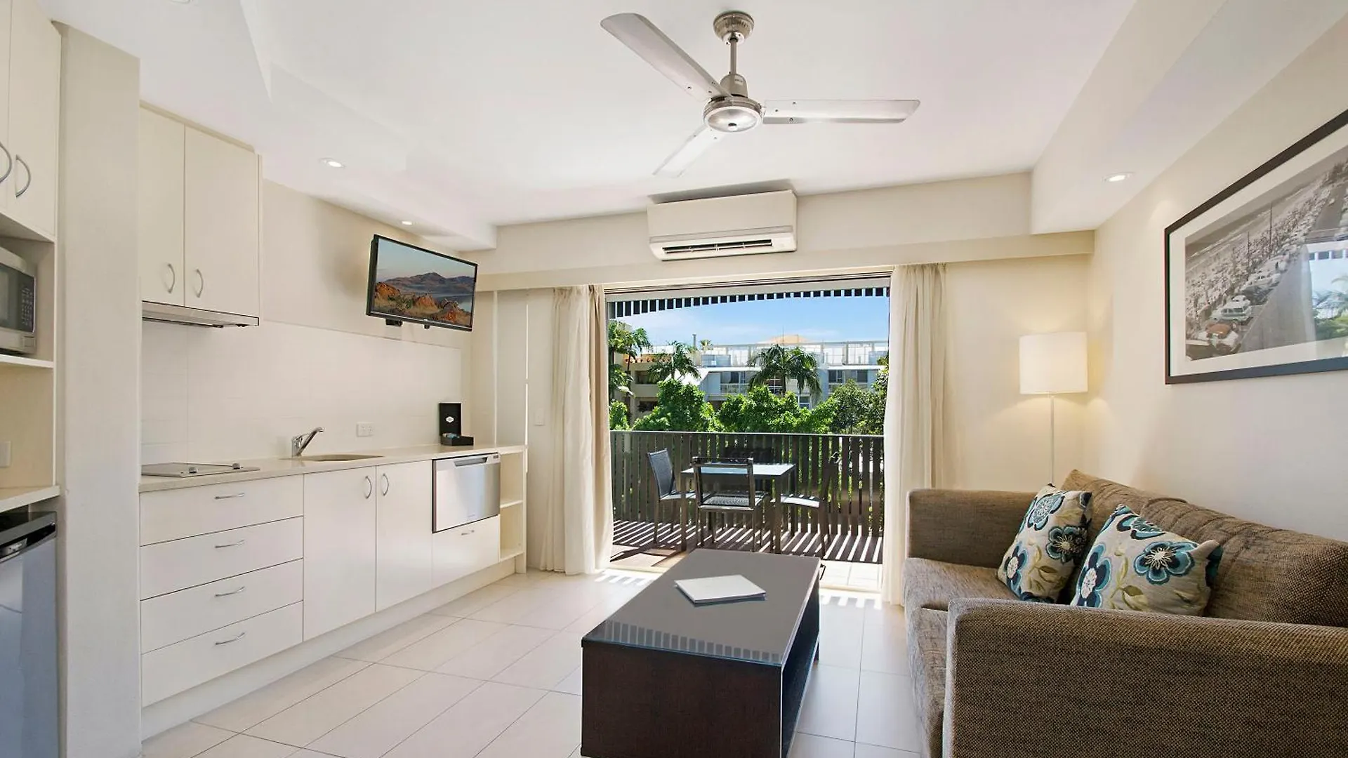 Mantra French Quarter Noosa Aparthotel