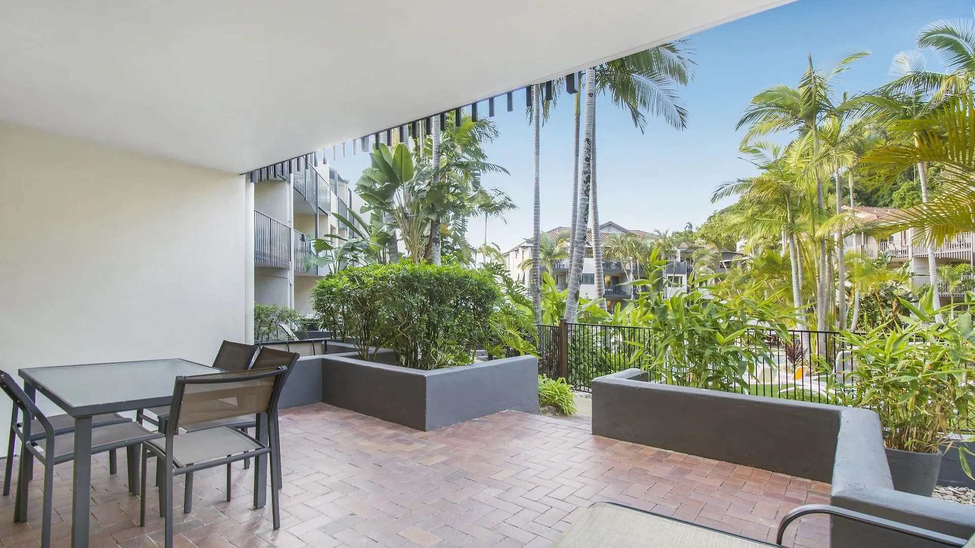 ****  Mantra French Quarter Noosa Aparthotel Australia