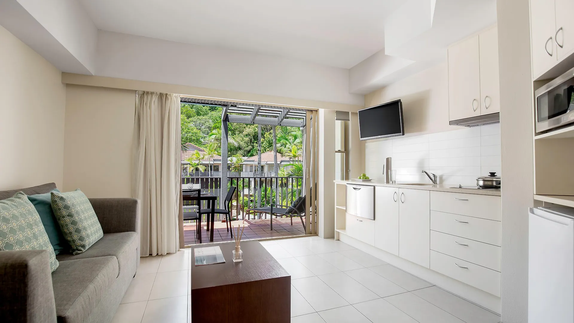 Mantra French Quarter Noosa Aparthotel Australia